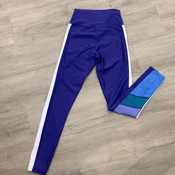 Beach Riot Bailey Legging - Picture 4 of 4